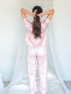 Mia Pink