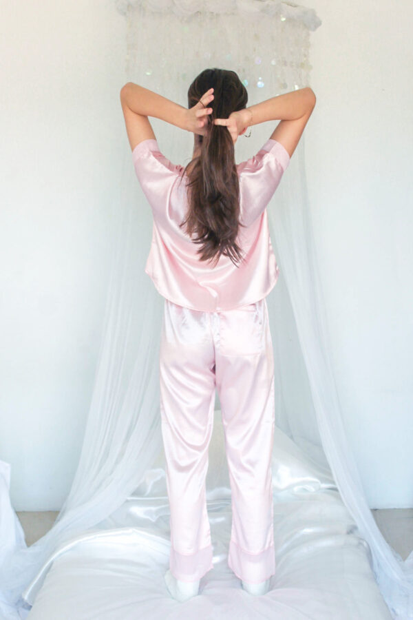 Mia Pink