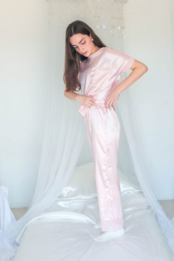 Mia Pink